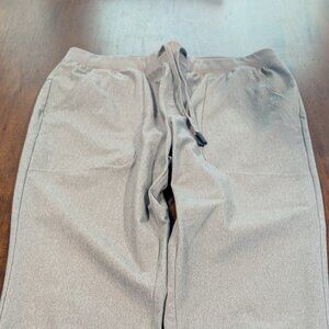 Preowned excellent condition VRST Limitless joggers, size medium